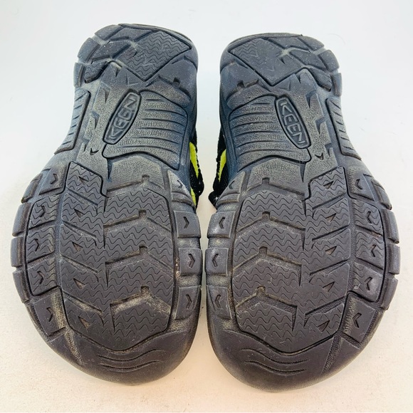 KEEN Big Kid's Youth Black Neon Green Newport H2 Waterproof Sandals size 1 32/33 - Picture 9 of 11